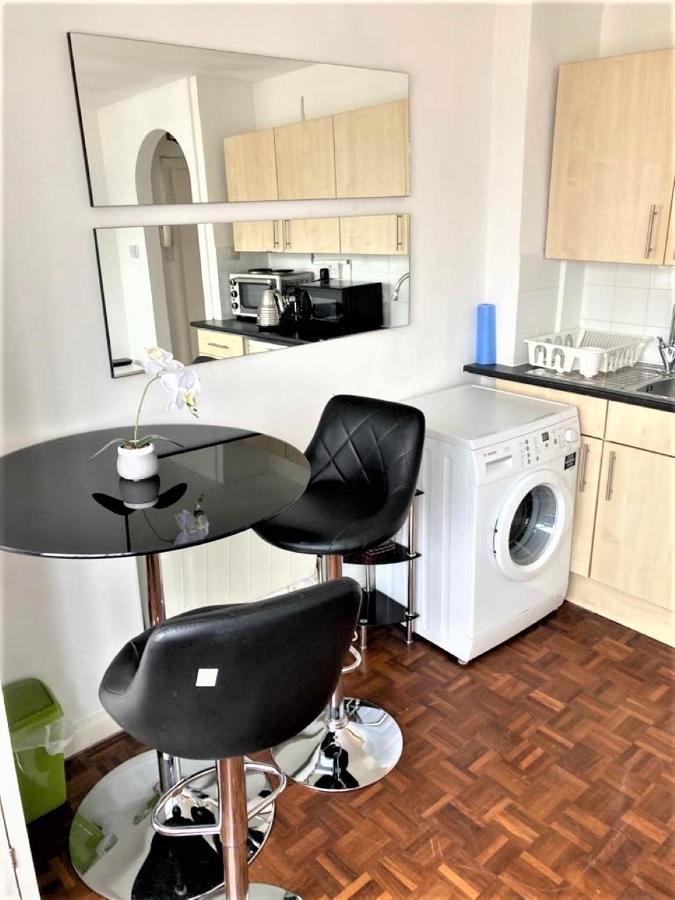 Bright & Modern Studio Flat In Paddington - Zone 1 Londen Buitenkant foto